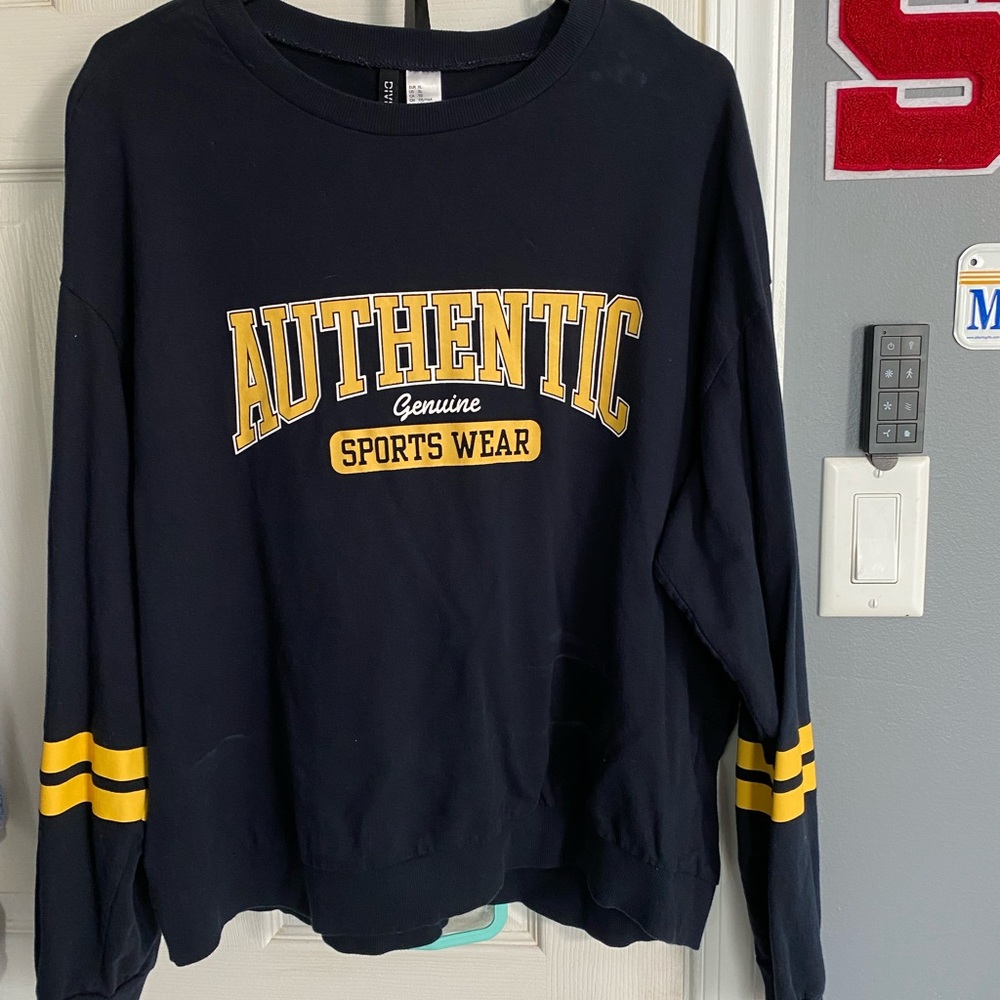 Crew neck